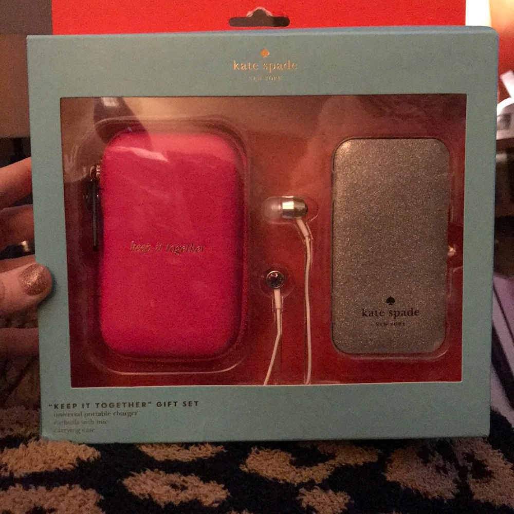 Kate Spade keep it together